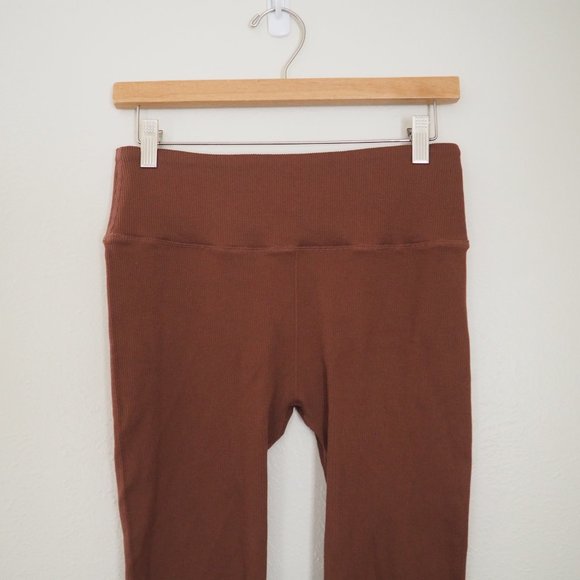 Fabletics High-Waisted Seamless Rib Legging sz M - Picture 5 of 8